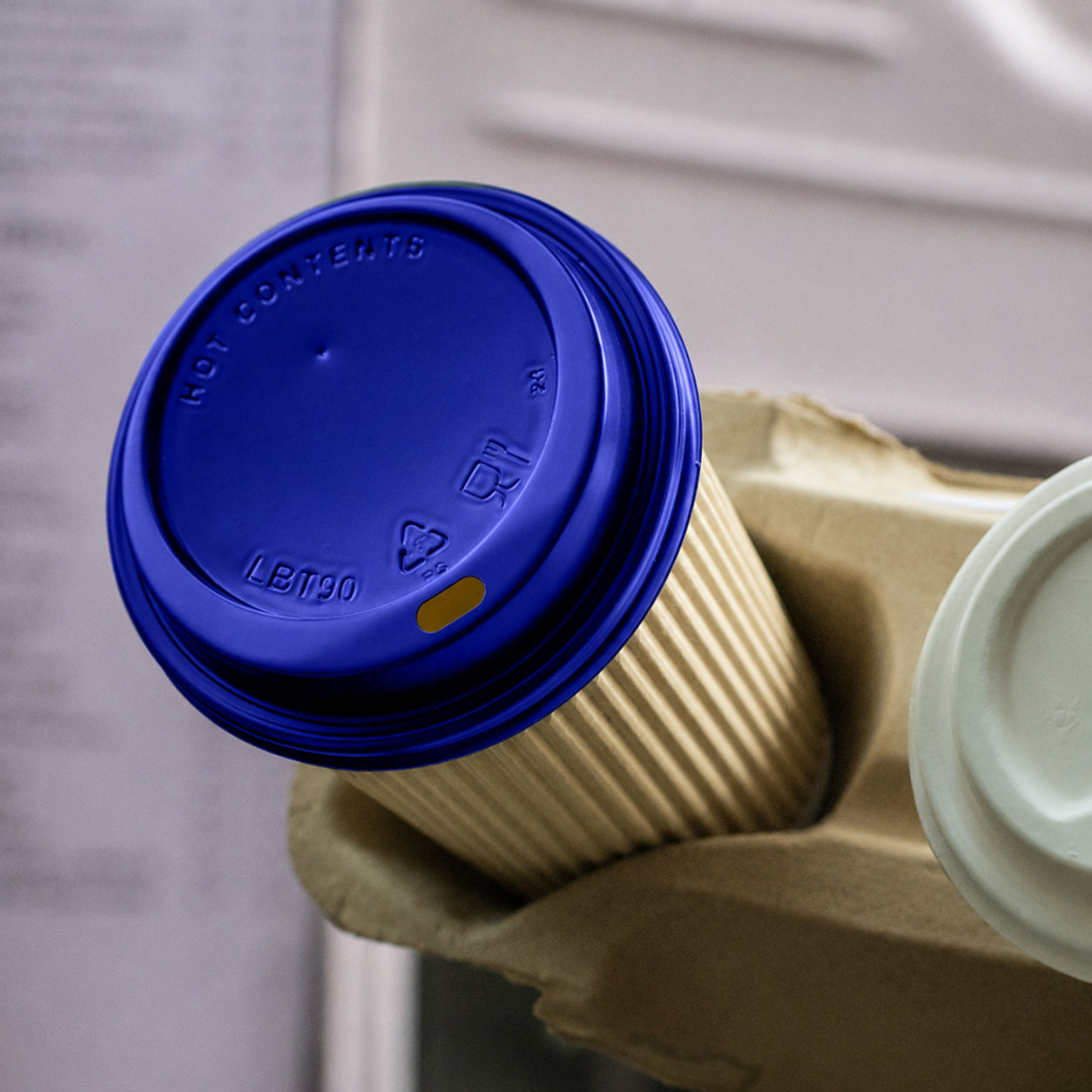 16oz - 90⌀ Brown Kraft Double Wall Hot Cup & Blue Cup Lids (1 x 1,000)