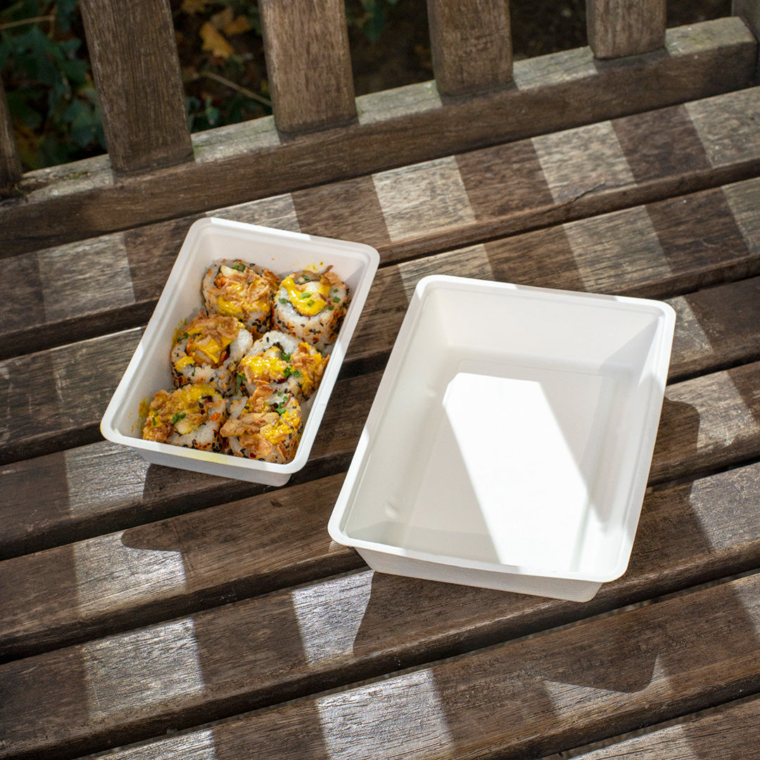 8" x 5.7" White Bagasse Food Tray (1 x 500)