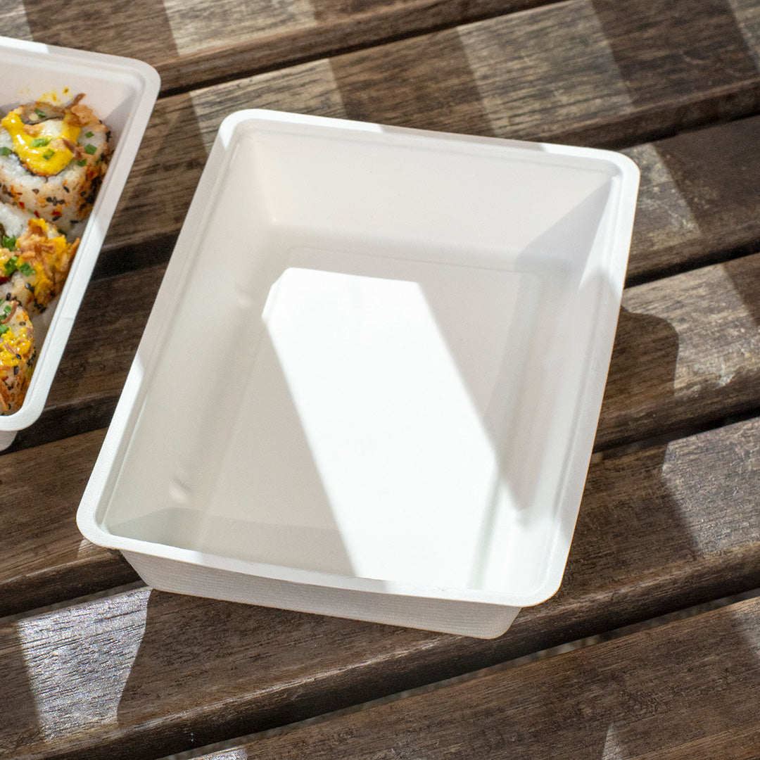 8" x 5.7" White Bagasse Food Tray (1 x 500)